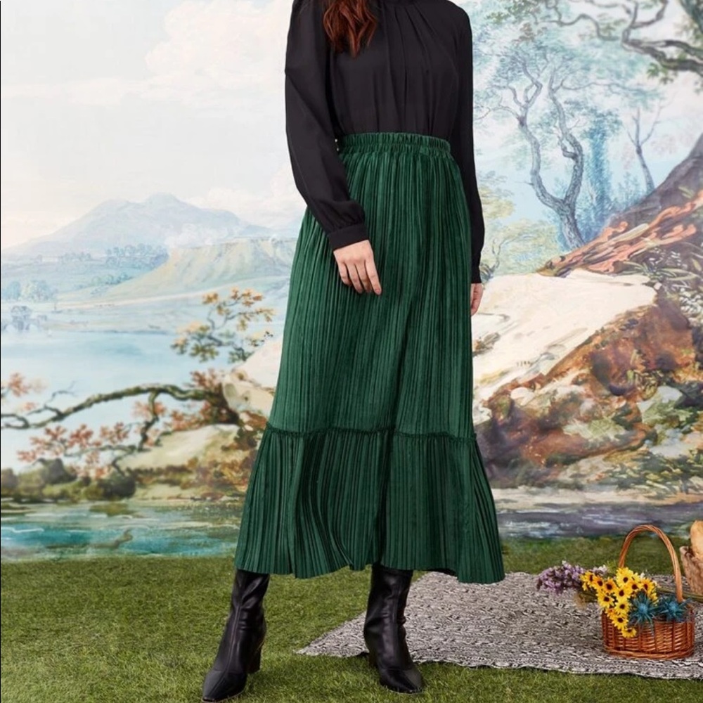 Elegant Dark Green long plisse skirt